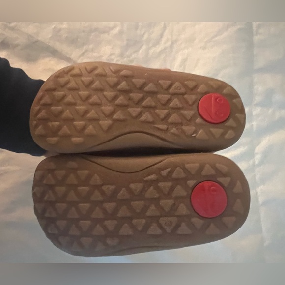 See Kai Run Toddler Slippers Size 6 - Picture 2 of 3